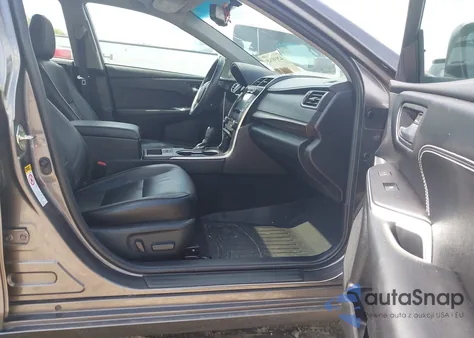 2016 Toyota Camry Xle z USA, uszkodzony, nr VIN 4T1BF1FK6GU605354